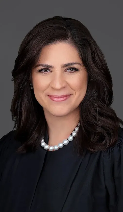 Photo of Rebeca Huddle